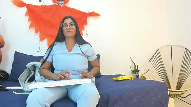  Miaa khalifa  online show from October 2025 12:28:01 PM