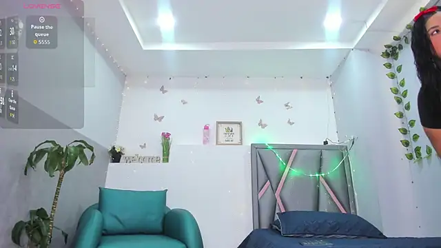 Snapshot of aurora_tziu chatting on February 2026 04:02:01 AM aurora tziu online show from February 2026 04:02:01 AM