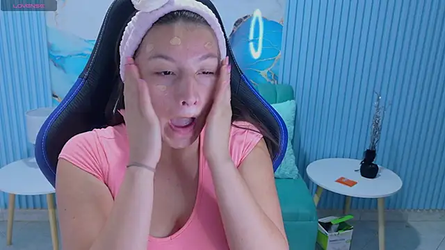 Cami Boobss online show from December 2025 12:11:01 PM