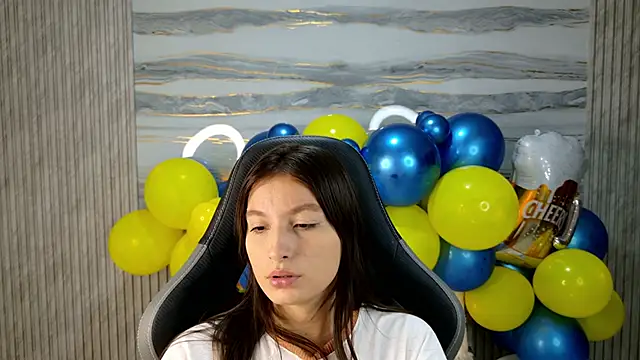 Snapshot of Cami_Boobss chatting on September 2025 12:00:02 PM Cami Boobss online show from September 2025 12:00:02 PM