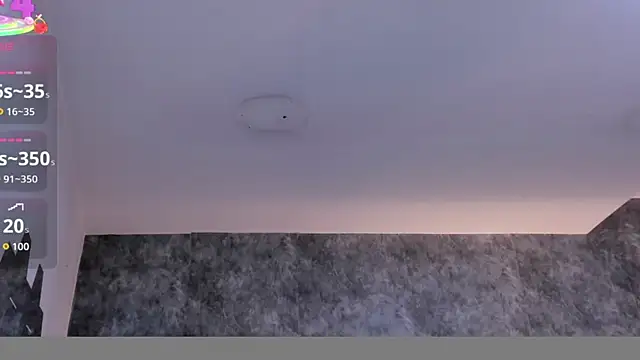 crystaldarliing online show from December 2025 02:59:01 PM