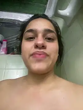 crystaldarliing online show from May 2026 08:18:02 PM
