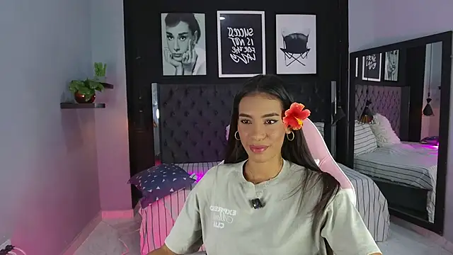 Snapshot of kitty_collins_ chatting on October 2025 11:31:02 AM kitty collins online show from October 2025 11:31:02 AM