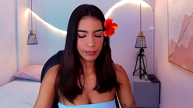 kitty collins  online show from March 2026 12:17:02 PM