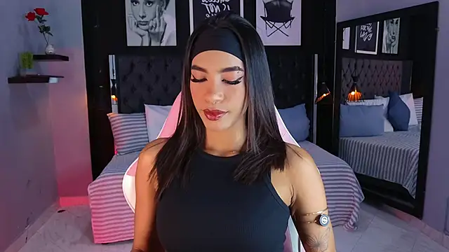 kitty collins  online show from January 2026 12:44:02 PM