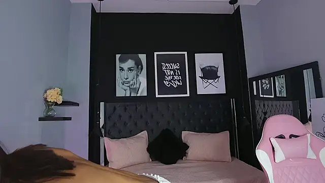 Snapshot of kitty_collins_ chatting on November 2025 11:47:02 AM kitty collins online show from November 2025 11:47:02 AM