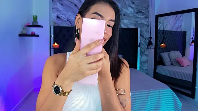 kitty collins  online show from July 2026 12:27:02 PM