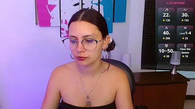 Snapshot of AlanaGarcia19 chatting on October 2025 11:51:02 AM AlanaGarcia19 online show from October 2025 11:51:02 AM
