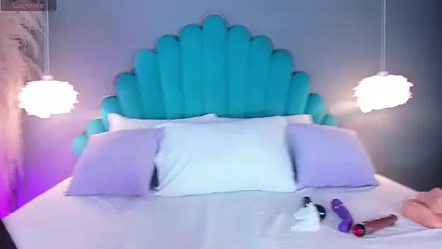 SweetAnngell online show from September 2025 04:46:02 AM