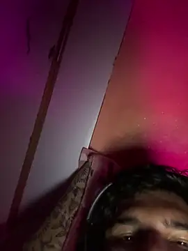 saumon3022 online show from September 2025 08:54:01 PM