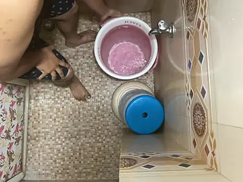 saumon3022 online show from April 2026 09:24:02 AM