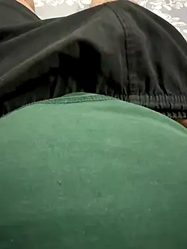 saumon3022 online show from November 2025 07:39:01 PM