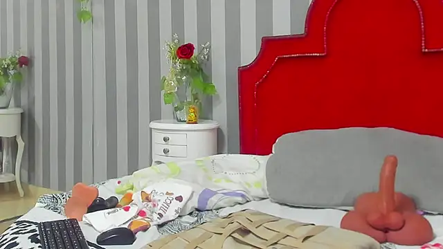 Salomee hernandez online show from September 2025 01:12:01 PM