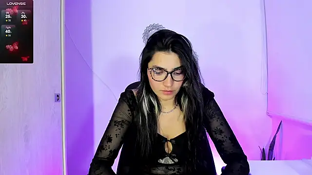 Snapshot of bella_thorne3 chatting on September 2025 01:05:01 AM bella thorne3 online show from September 2025 01:05:01 AM