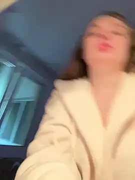 DeniMilkyyyyy online show from October 2025 03:47:02 PM