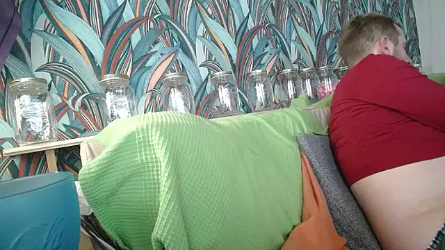 Snapshot of gaydavid chatting on October 2025 12:47:02 AM gaydavid online show from October 2025 12:47:02 AM