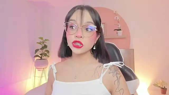 Clara Luu online show from May 2026 03:11:02 AM