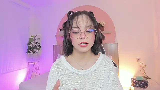 Clara Luu online show from April 2026 03:23:01 AM