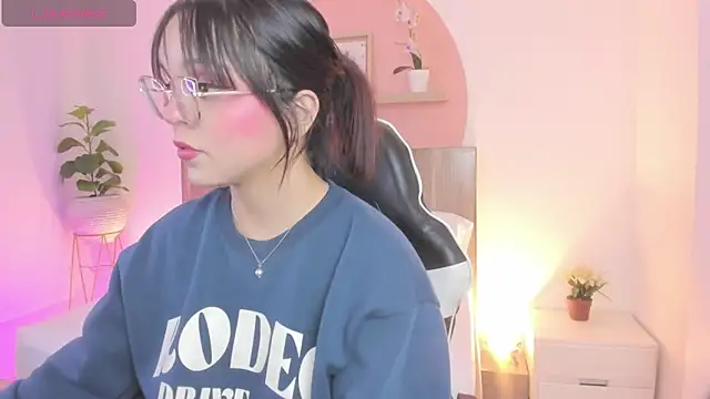 Clara Luu online show from May 2026 02:54:01 AM