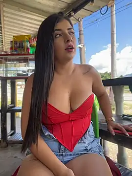 Snapshot of Isaa-Sweet chatting on July 2026 05:15:02 PM Isaa-Sweet online show from July 2026 05:15:02 PM