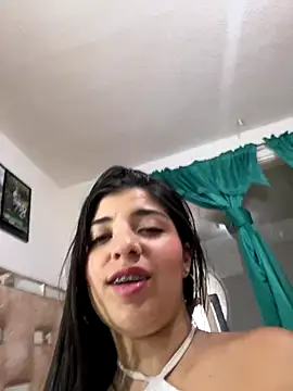 Isaa-Sweet online show from September 2025 08:49:02 PM