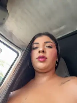 Snapshot of Isaa-Sweet chatting on June 2026 05:44:01 PM Isaa-Sweet online show from June 2026 05:44:01 PM