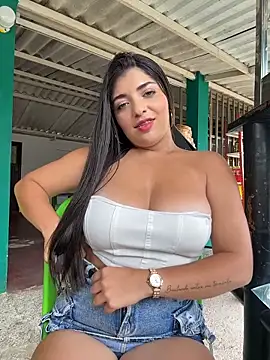 Snapshot of Isaa-Sweet chatting on March 2026 04:07:01 PM Isaa-Sweet online show from March 2026 04:07:01 PM