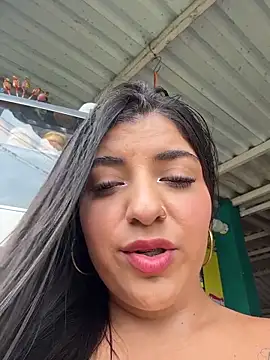 Snapshot of Isaa-Sweet chatting on April 2026 12:44:01 PM Isaa-Sweet online show from April 2026 12:44:01 PM