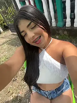 Snapshot of Isaa-Sweet chatting on February 2026 04:15:01 PM Isaa-Sweet online show from February 2026 04:15:01 PM