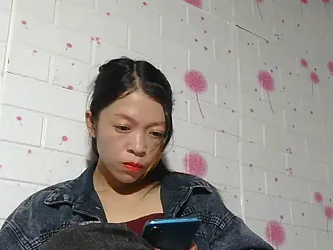 Mina ti online show from October 2025 03:01:01 PM