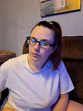 queenpeaches121 online show from March 2026 11:08:01 PM