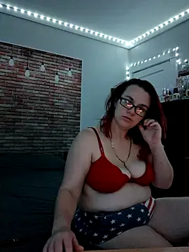 Snapshot of queenpeaches121 chatting on October 2025 10:28:02 AM queenpeaches121 online show from October 2025 10:28:02 AM