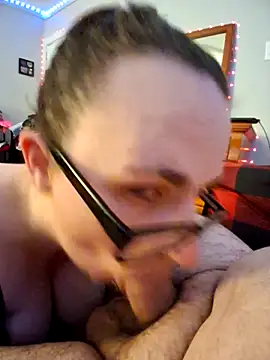 queenpeaches121 online show from February 2026 12:20:02 AM