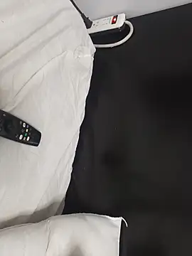 AtraCTiVoSiNguLaR online show from February 2026 08:24:02 AM