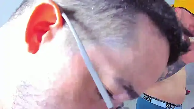 Snapshot of Hunter_Hoott chatting on October 2025 02:34:02 AM Hunter Hoott online show from October 2025 02:34:02 AM