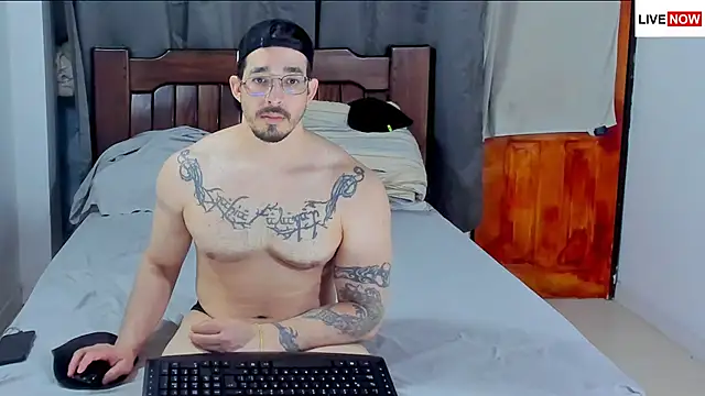 Hunter Hoott online show from March 2026 12:34:01 AM