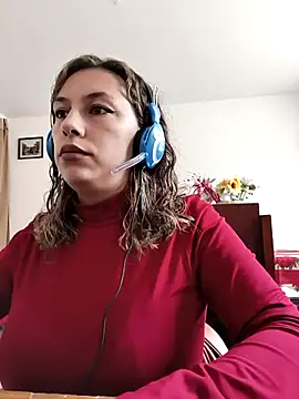 Snapshot of AlanaDesire chatting on October 2025 07:04:01 PM AlanaDesire online show from October 2025 07:04:01 PM