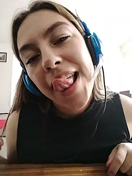 Snapshot of AlanaDesire chatting on September 2025 05:08:02 PM AlanaDesire online show from September 2025 05:08:02 PM