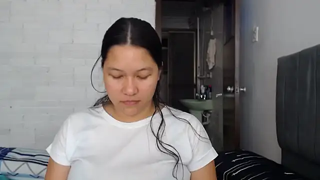 Naia Stant online show from September 2025 09:13:02 PM