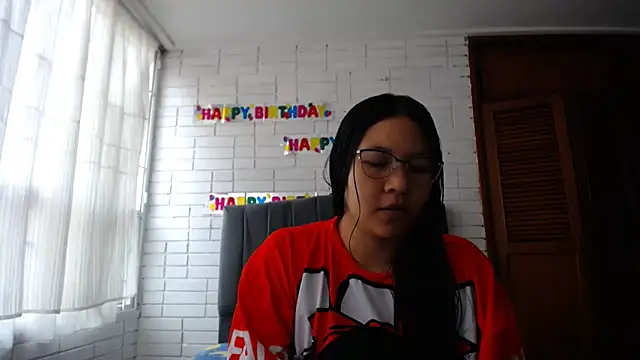 Naia Stant online show from October 2025 09:59:02 PM