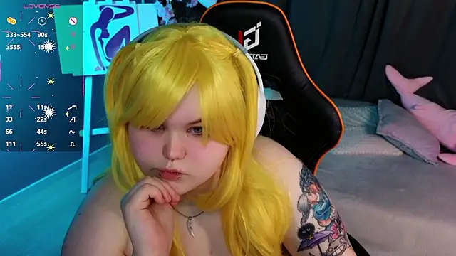 fillisfox  online show from March 2026 06:02:01 AM