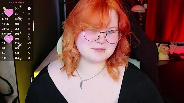 fillisfox  online show from April 2026 04:32:01 PM