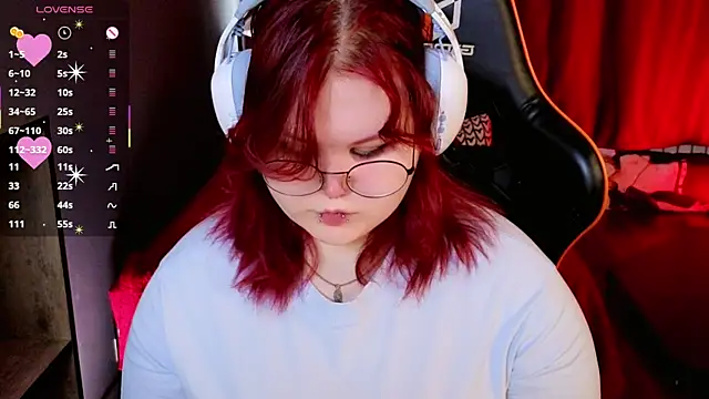 fillisfox  online show from April 2026 10:44:01 AM