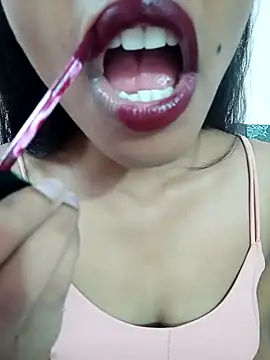 Small Titss online show from October 2025 05:20:01 AM