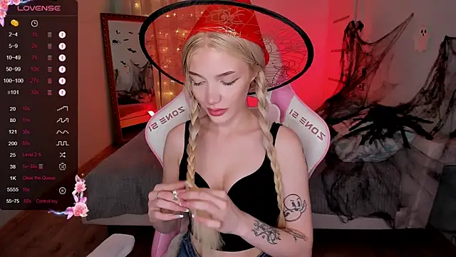 Snapshot of AnyaTaylor_ chatting on October 2025 08:23:02 AM AnyaTaylor online show from October 2025 08:23:02 AM