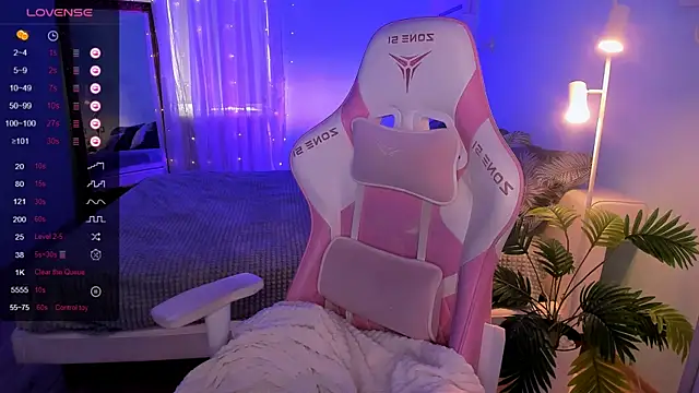 AnyaTaylor  online show from April 2026 02:30:01 AM