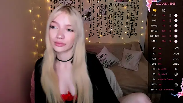 Snapshot of AnyaTaylor_ chatting on November 2025 02:05:02 AM AnyaTaylor online show from November 2025 02:05:02 AM