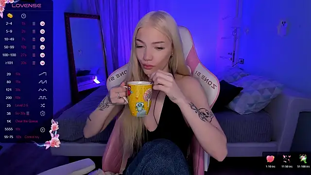 Snapshot of AnyaTaylor_ chatting on November 2025 02:23:01 AM AnyaTaylor online show from November 2025 02:23:01 AM