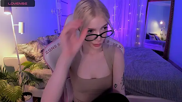 AnyaTaylor  online show from April 2026 02:45:02 AM
