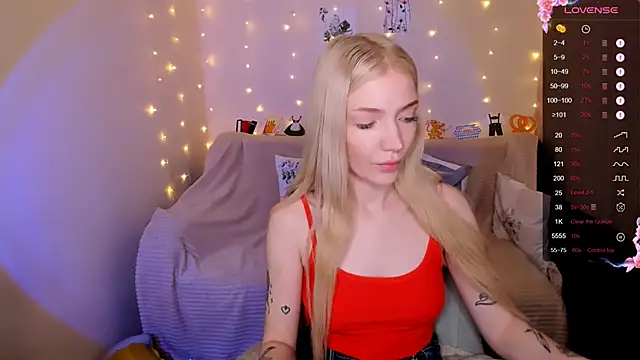 Snapshot of AnyaTaylor_ chatting on September 2025 02:18:02 AM AnyaTaylor online show from September 2025 02:18:02 AM